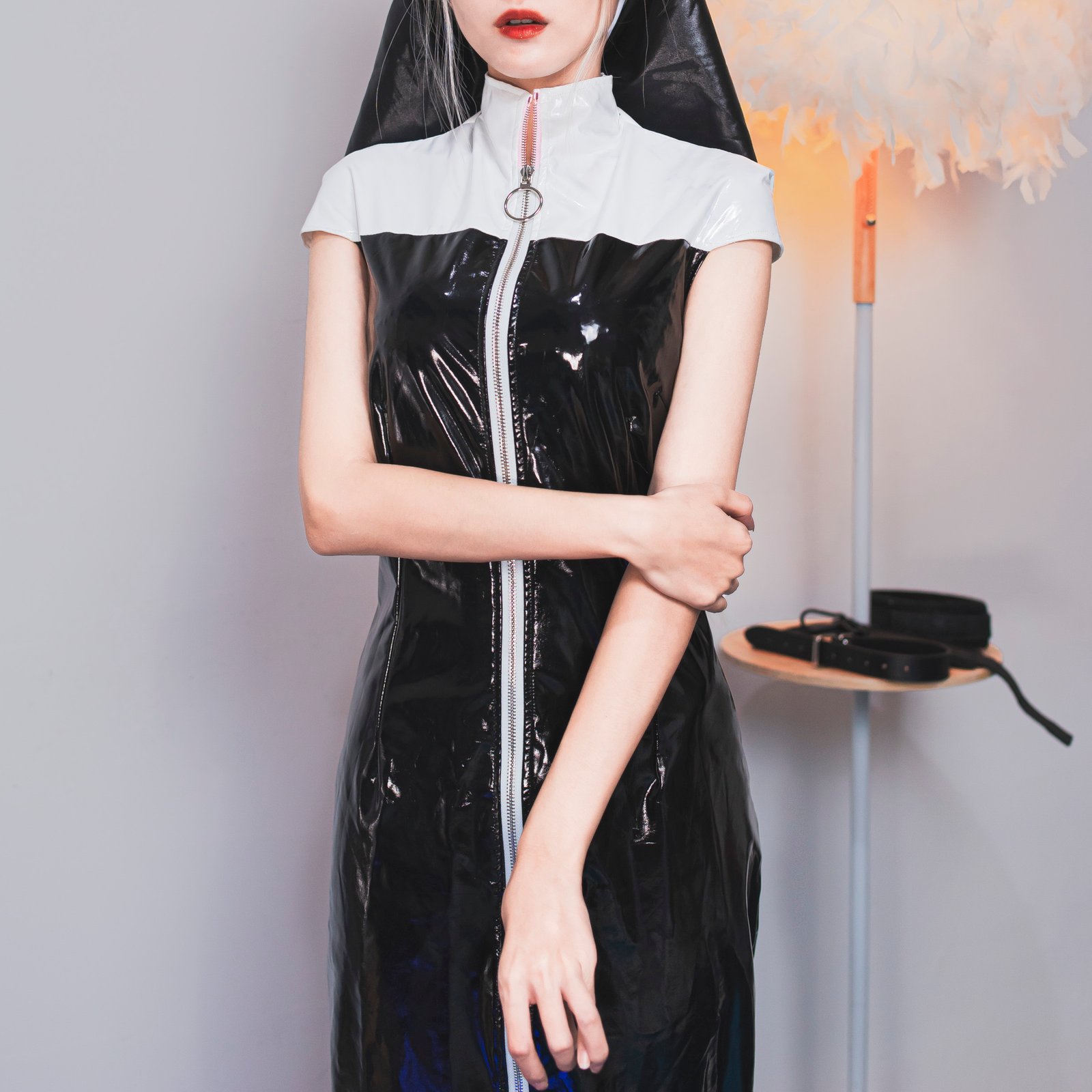 Women's Restraint Clothes Patent Leather Bondage Clothes Zipper Fixed - Image 5